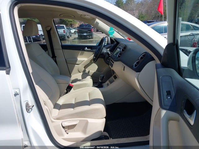 Продажа на аукционе авто 2017 Volkswagen Tiguan 2.0t/2.0t S, vin: WVGBV7AX4HK007575, номер лота: 44885447