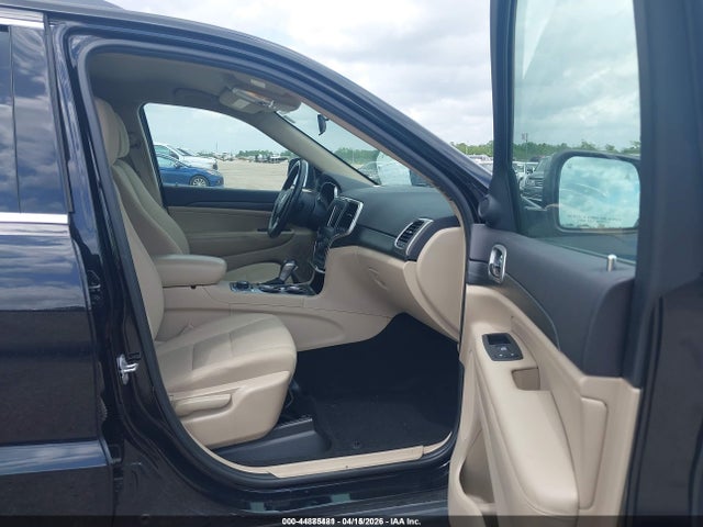 2019 Jeep Grand Cherokee Laredo E 4x4 მანქანა იყიდება აუქციონზე, vin: 1C4RJFAG0KC748641, აუქციონის ნომერი: 44885481