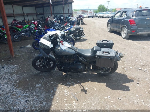 1HD1YWZ10NB062116 Harley-Davidson FXLRS