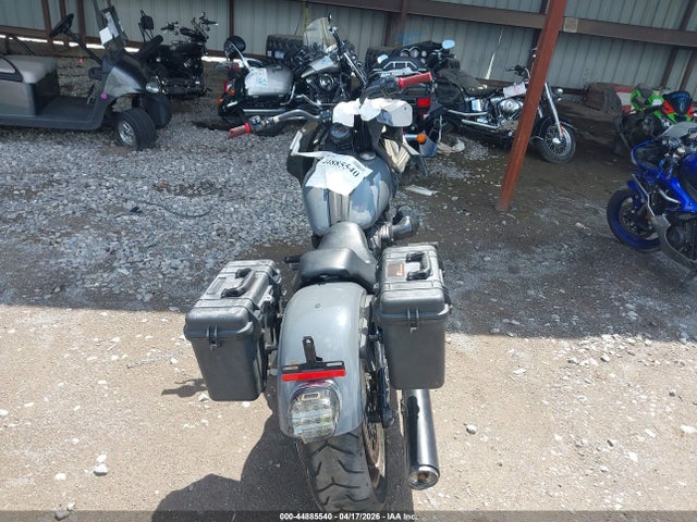 1HD1YWZ10NB062116 Harley-Davidson FXLRS