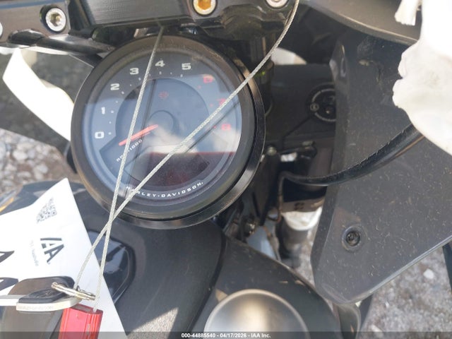 1HD1YWZ10NB062116 Harley-Davidson FXLRS