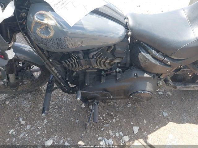 1HD1YWZ10NB062116 Harley-Davidson FXLRS