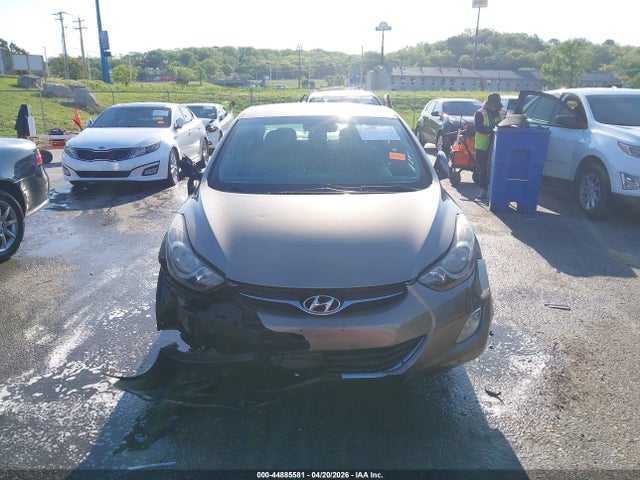 Продажа на аукционе авто 2013 Hyundai Elantra Gls, vin: 5NPDH4AE2DH286440, номер лота: 44885581