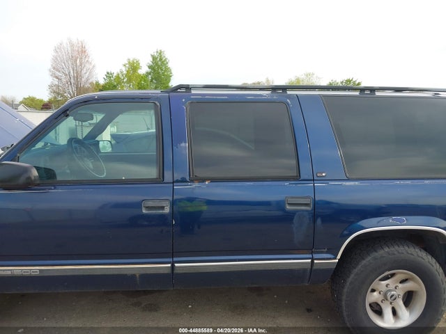 44885589 :رقم المزاد ، 1GKFK16R4XJ774194 vin ، 1999 Gmc Suburban 1500 Slt Cmi مزاد بيع