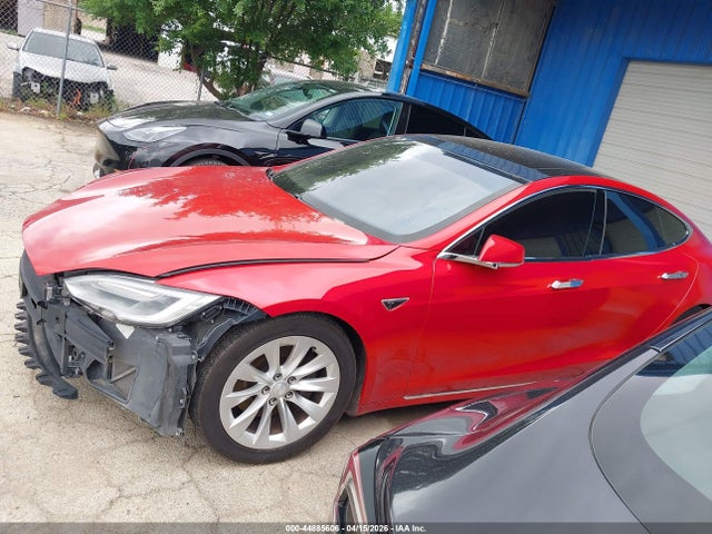 44885606 :رقم المزاد ، 5YJSA1E21GF156369 vin ، 2016 Tesla Model S 60d/70d/75d/85d/90d مزاد بيع