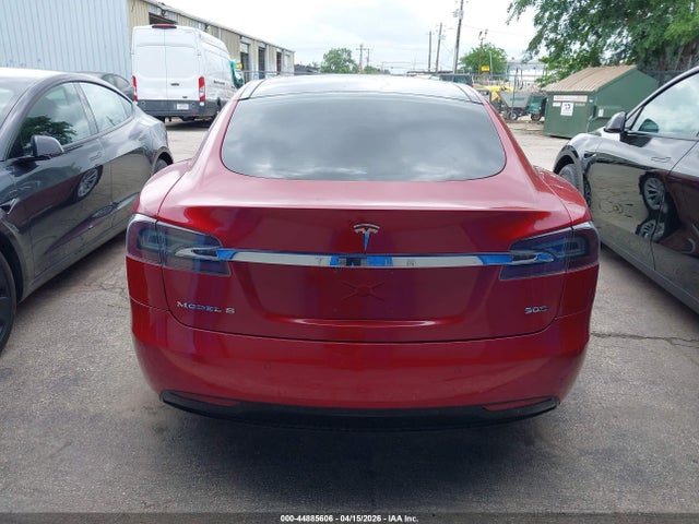 44885606 :رقم المزاد ، 5YJSA1E21GF156369 vin ، 2016 Tesla Model S 60d/70d/75d/85d/90d مزاد بيع