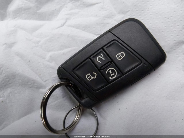 44885611 :رقم المزاد ، 3VV2X7B24NM070716 vin ، 2022 Volkswagen Taos 1.5t Sel مزاد بيع