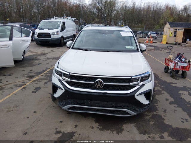 44885611 :رقم المزاد ، 3VV2X7B24NM070716 vin ، 2022 Volkswagen Taos 1.5t Sel مزاد بيع