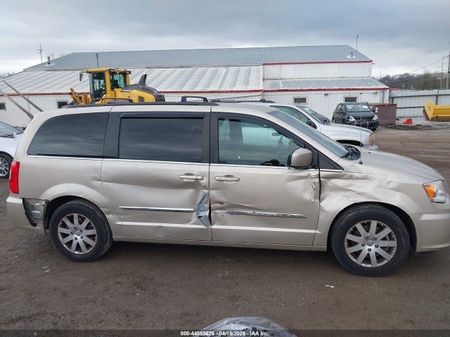 2013 Chrysler Town & Country Touring მანქანა იყიდება აუქციონზე, vin: 2C4RC1BGXDR563938, აუქციონის ნომერი: 44885626