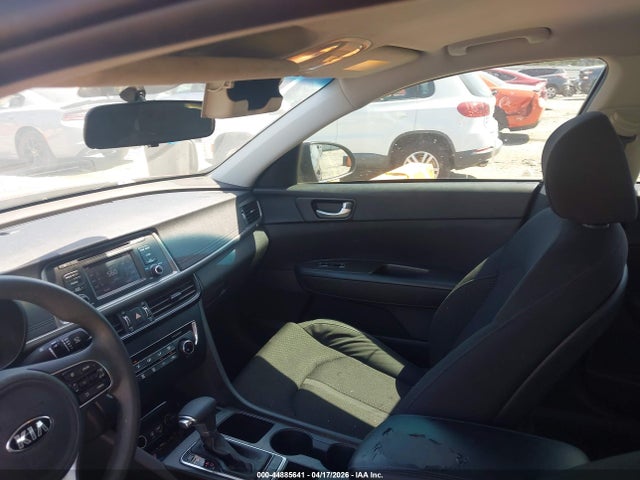 Auction sale of the 2016 Kia Optima Lx, vin: 5XXGT4L36GG011631, lot number: 44885641