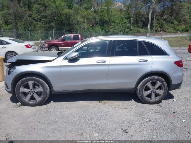 Продажа на аукционе авто 2017 Mercedes-benz Glc 300 4matic, vin: WDC0G4KBXHF240936, номер лота: 44885647