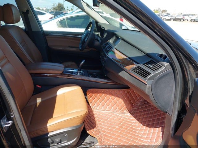 2010 BMW X5 5UXFE4C53AL276777 Photo 4