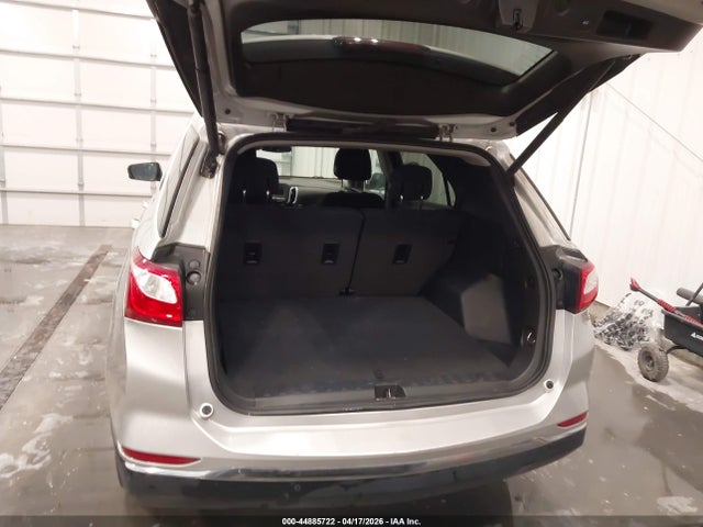 2GNAXUEV3K6270823 Chevrolet EQUINOX LT