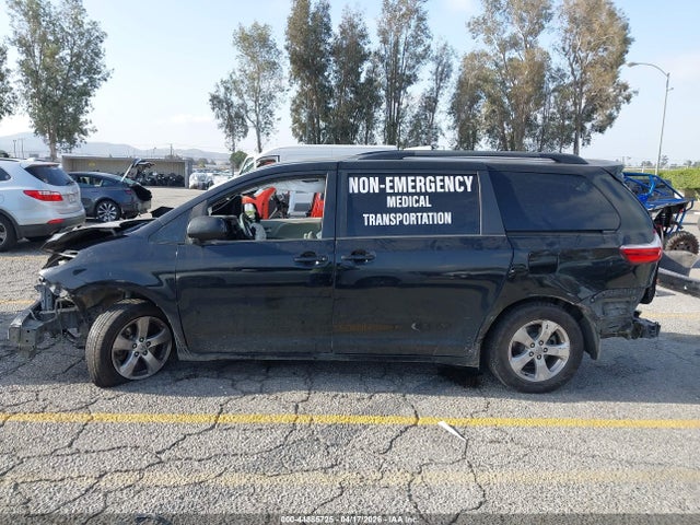 5TDKK3DC7FS616079 Toyota Sienna Le 8 Passenger