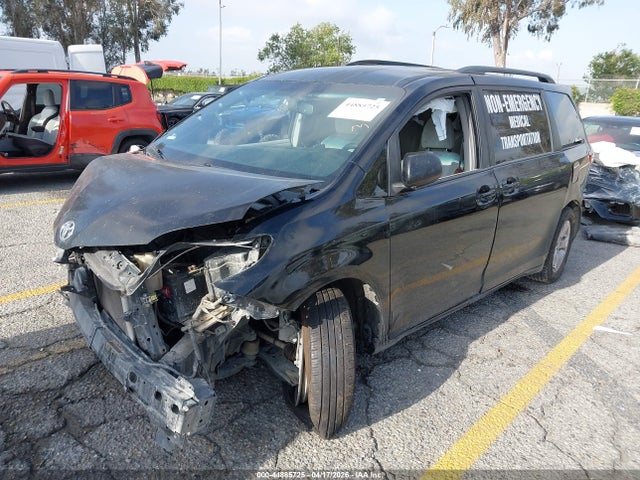 5TDKK3DC7FS616079 Toyota Sienna Le 8 Passenger