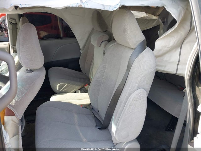 5TDKK3DC7FS616079 Toyota Sienna Le 8 Passenger