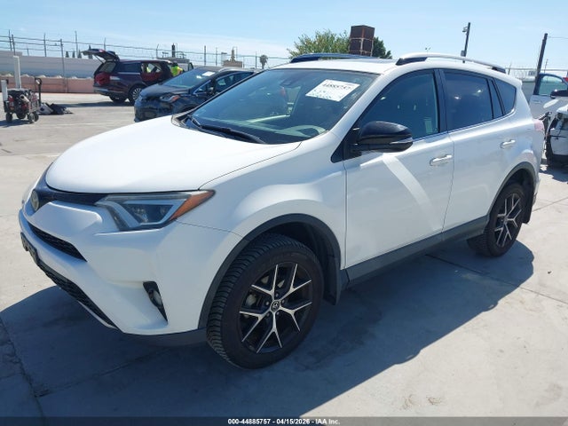 JTMNFREV2HJ712898 Toyota RAV4 SE