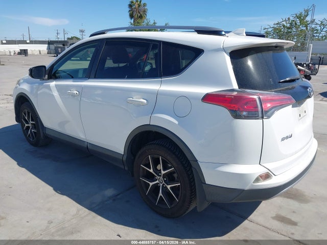JTMNFREV2HJ712898 Toyota RAV4 SE
