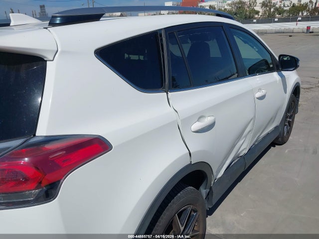 JTMNFREV2HJ712898 Toyota RAV4 SE