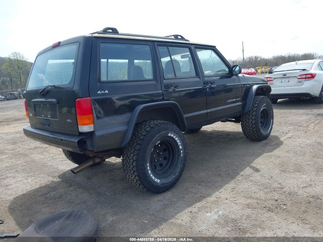 1999 Jeep Cherokee Classic/sport მანქანა იყიდება აუქციონზე, vin: 1J4FF68S5XL530775, აუქციონის ნომერი: 44885758