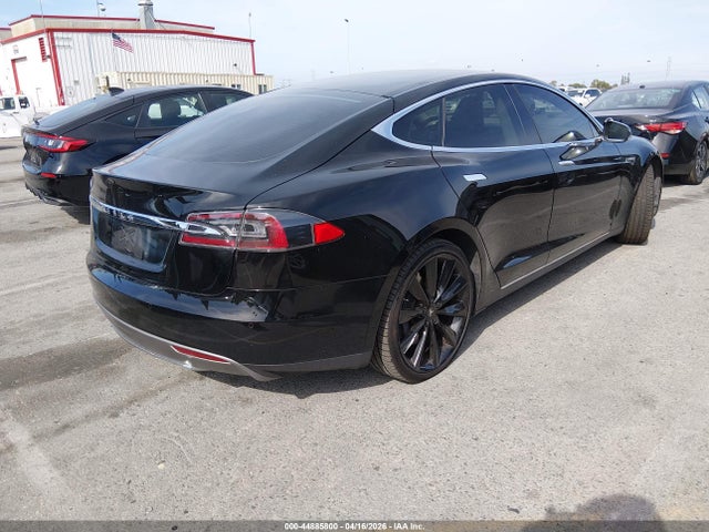 5YJSA1H1XEFP48661 Tesla Model S P85