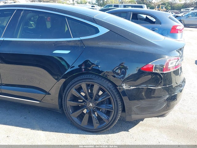5YJSA1H1XEFP48661 Tesla Model S P85
