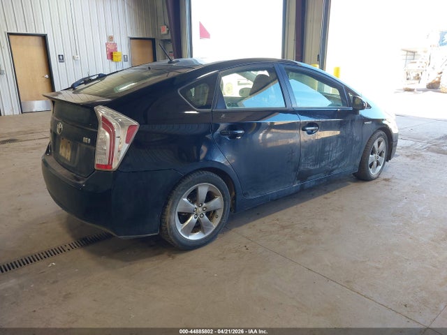 2013 Toyota Prius Three Se მანქანა იყიდება აუქციონზე, vin: JTDKN3DU1D1656748, აუქციონის ნომერი: 44885802