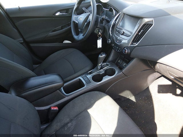 44885834 :رقم المزاد ، 1G1BE5SM5J7165289 vin ، 2018 Chevrolet Cruze Lt Auto مزاد بيع
