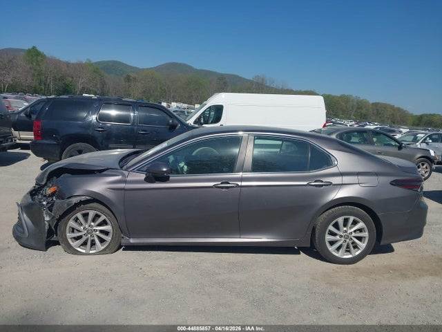 2023 Toyota Camry Le მანქანა იყიდება აუქციონზე, vin: 4T1C11AK5PU837745, აუქციონის ნომერი: 44885857