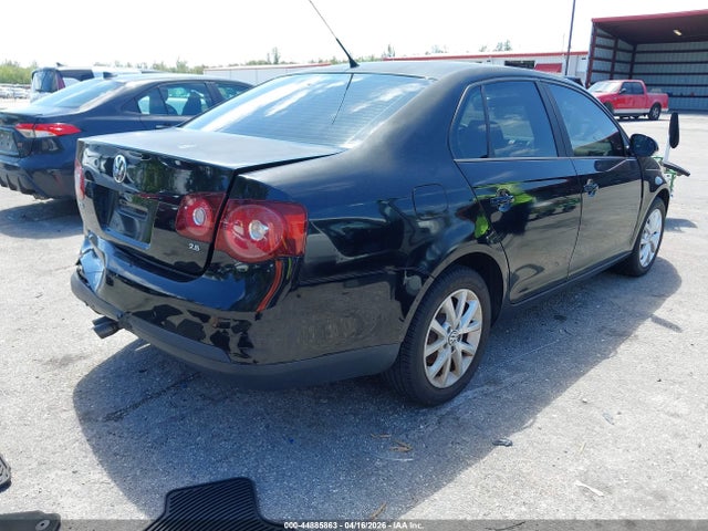 Продаж на аукціоні авто 2010 Volkswagen Jetta Limited Edition, vin: 3VWAX7AJ4AM126986, номер лоту: 44885863