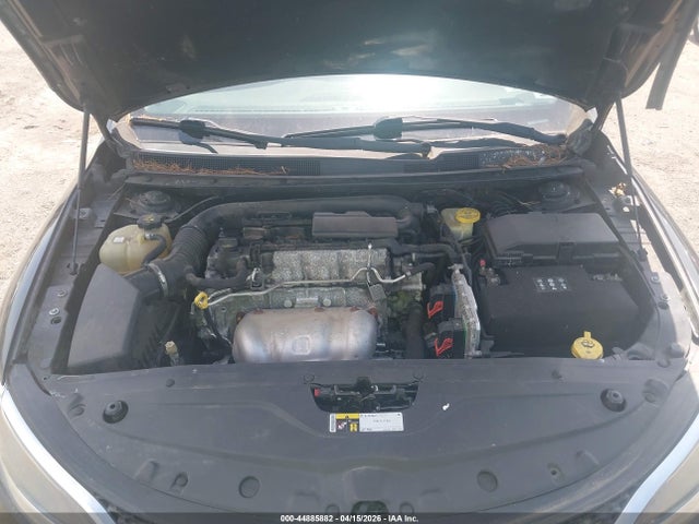 44885882 :رقم المزاد ، 1C3CCCCB2FN527802 vin ، 2015 Chrysler 200 C مزاد بيع