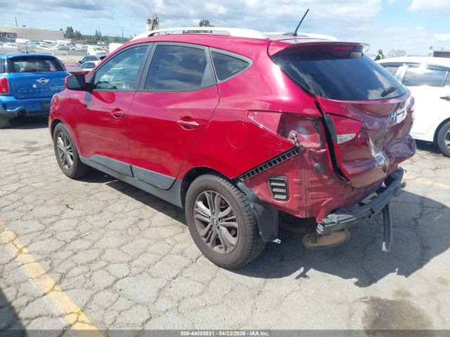 KM8JUCAGXFU978623 Hyundai TUCSON SE