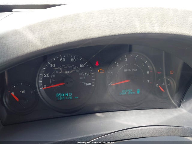 2005 Jeep Grand Cherokee Laredo მანქანა იყიდება აუქციონზე, vin: 1J4GR48K85C543629, აუქციონის ნომერი: 44885942