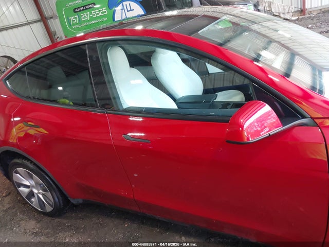 Продаж на аукціоні авто 2021 Tesla Model Y Long Range Dual Motor All-wheel Drive, vin: 5YJYGDEEXMF243705, номер лоту: 44885971