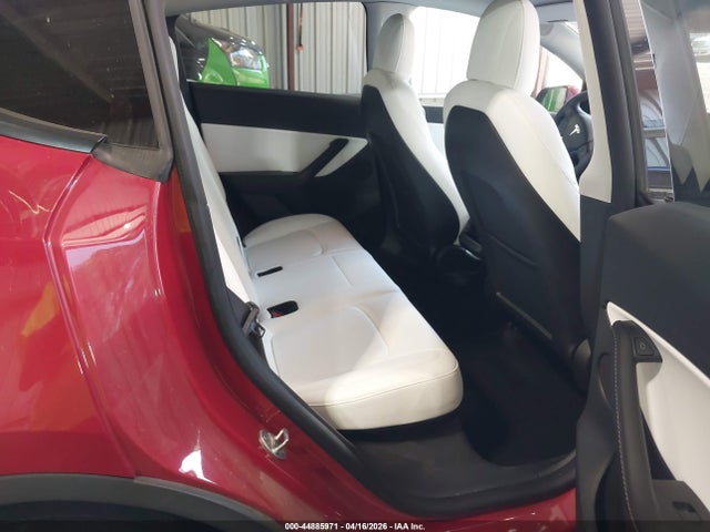 Продаж на аукціоні авто 2021 Tesla Model Y Long Range Dual Motor All-wheel Drive, vin: 5YJYGDEEXMF243705, номер лоту: 44885971