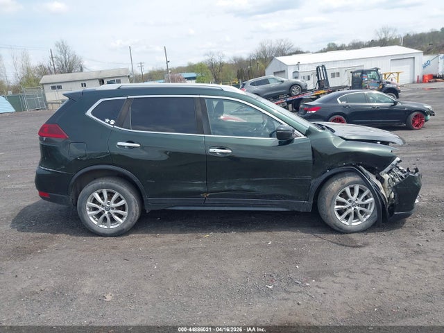 2018 Nissan Rogue Sv მანქანა იყიდება აუქციონზე, vin: 5N1AT2MV1JC794581, აუქციონის ნომერი: 44886031