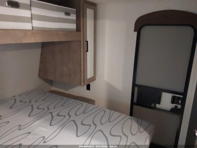 44886033 :رقم المزاد ، 4YDTSGL2XS7101955 vin ، 2025 Salem Springdale مزاد بيع