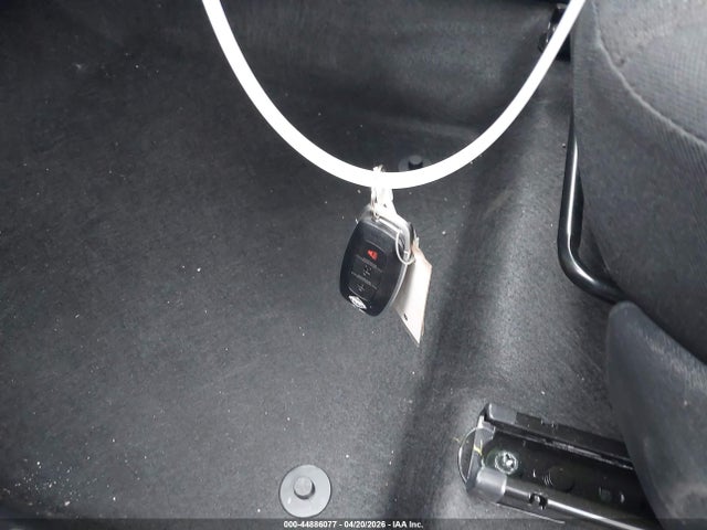 44886077 :رقم المزاد ، 3N8AP6BB5TL373385 vin ، 2026 Nissan Kicks S مزاد بيع