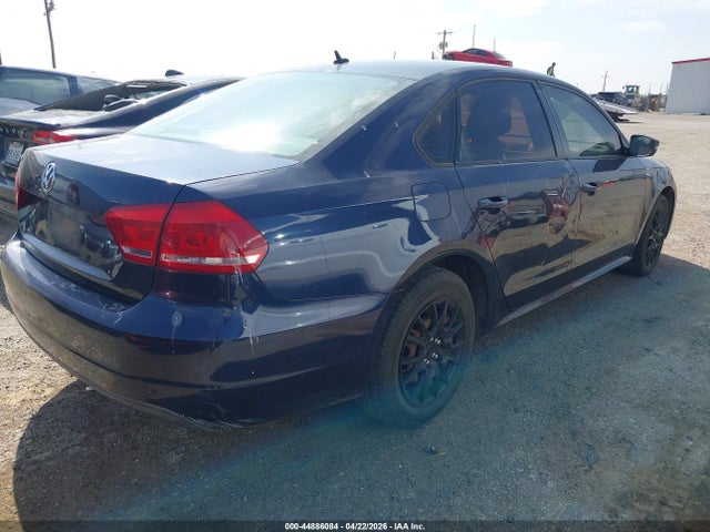 Продажа на аукционе авто 2013 Volkswagen Passat 2.5l S, vin: 1VWAP7A31DC078760, номер лота: 44886084