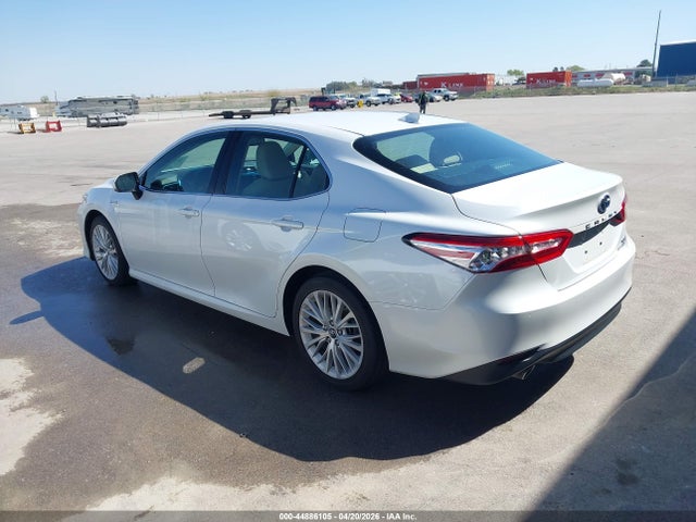 4T1B21HKXJU006716 Toyota Camry Hybrid Xle