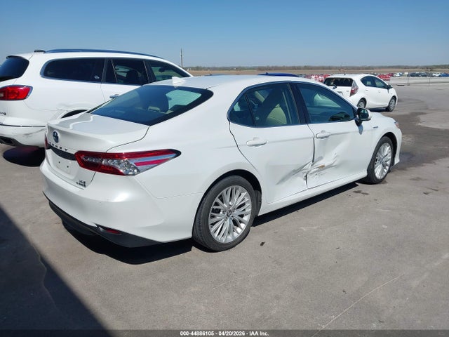 4T1B21HKXJU006716 Toyota Camry Hybrid Xle