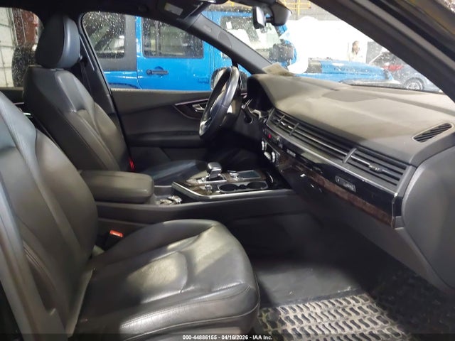 Продажа на аукционе авто 2017 Audi Q7 3.0t Premium, vin: WA1VAAF70HD053678, номер лота: 44886155