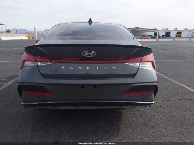 44886174 :رقم المزاد ، KMHLM4DG9SU984952 vin ، 2025 Hyundai Elantra Sel Sport مزاد بيع