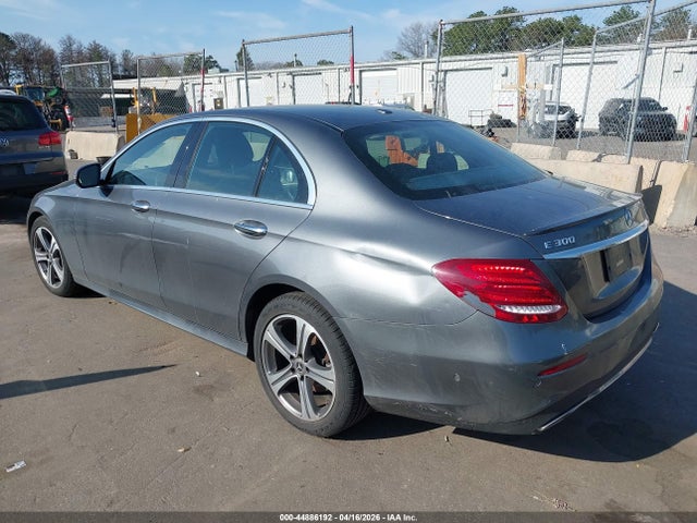 Aukcja sprzedaży 2018 Mercedes-benz E 300 4matic, vin: WDDZF4KB6JA439605, numer aukcji: 44886192