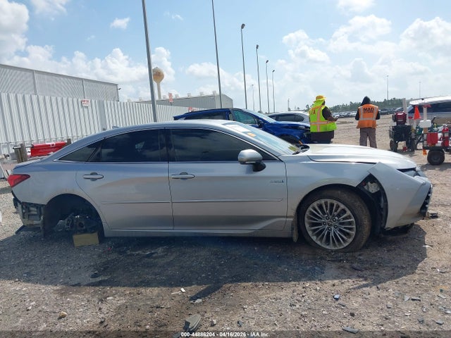 44886204 :رقم المزاد ، 4T1DA1AB0MU008243 vin ، 2021 Toyota Avalon Limited Hybrid مزاد بيع