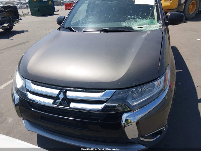 Aukcja sprzedaży 2018 Mitsubishi Outlander Es, vin: JA4AD2A37JZ048552, numer aukcji: 44886229