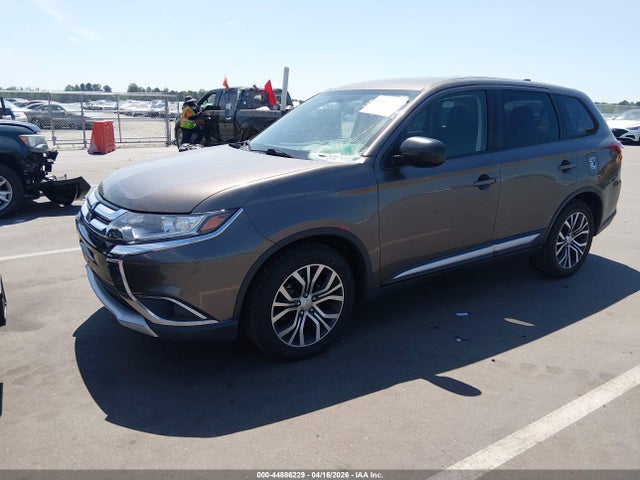 Aukcja sprzedaży 2018 Mitsubishi Outlander Es, vin: JA4AD2A37JZ048552, numer aukcji: 44886229