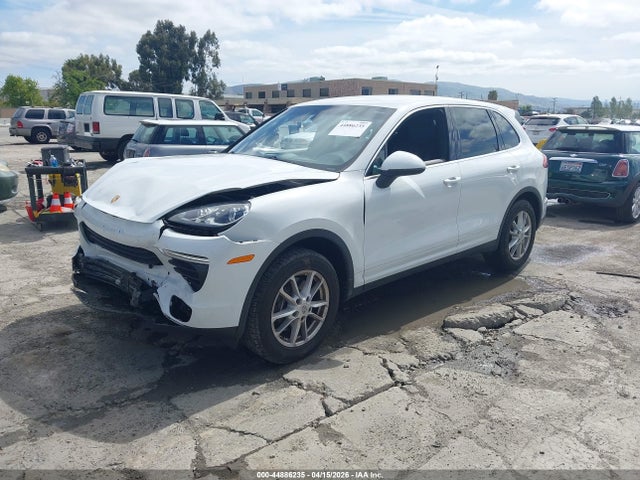 Porsche Cayenne 2016 WP1AA2A26GKA36463 Image 2