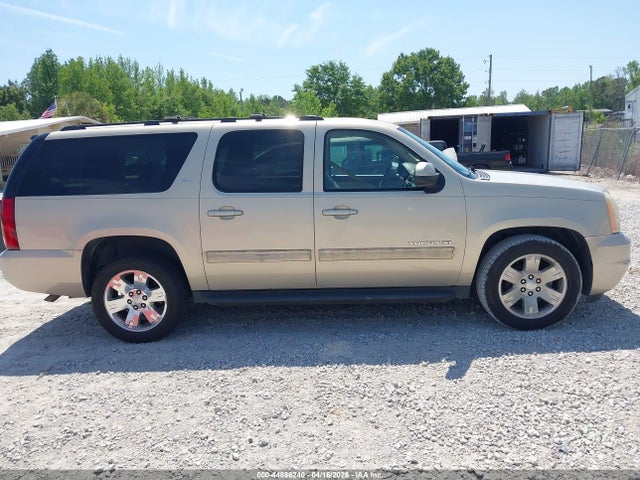 2011 Gmc Yukon Xl 1500 Slt მანქანა იყიდება აუქციონზე, vin: 1GKS1KE00BR141180, აუქციონის ნომერი: 44886240
