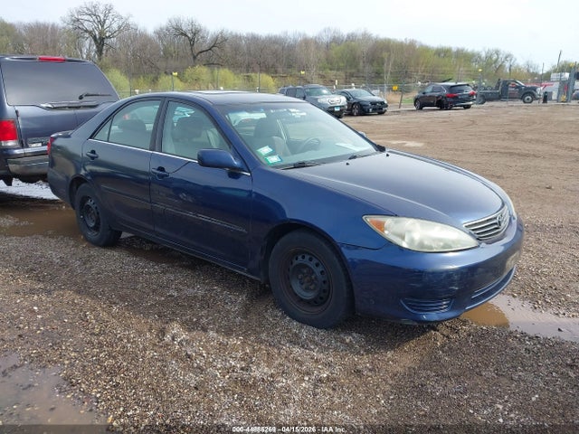 2005 TOYOTA CAMRY 4T1BE32K75U100327
